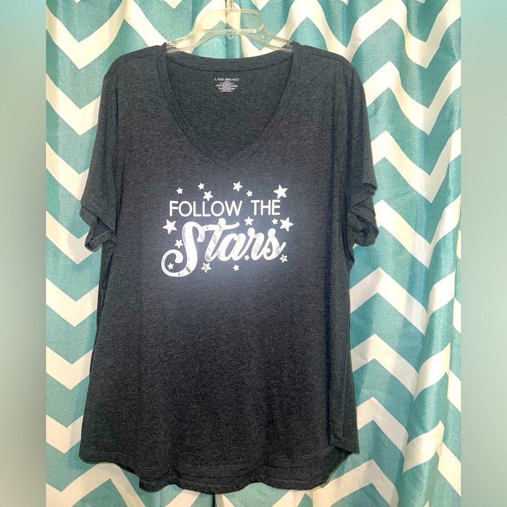 NWOT Lane Bryant Grey T-Shirt Size “ Follow the Stars” in Silver Lettering 22/24